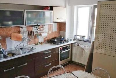 Apartament 4 camere ,decomandat, 90 mp , Micro 17 - 8