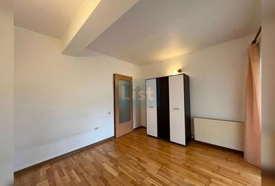 Apartament cu 3 camere semidecomandat în Europa - 11
