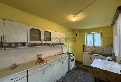 CASĂ COMPUSĂ DIN 2 CORPURI + CURTE + ANEXE - ORAȘ RUPEA | COMISION 0% - 10