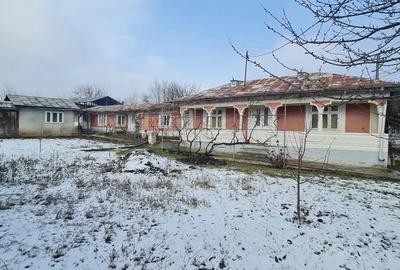 Vanzare casa cu teren de 3.817 mp, com.Tulucesti, jud.Galati, deschidere la DN26 - 8