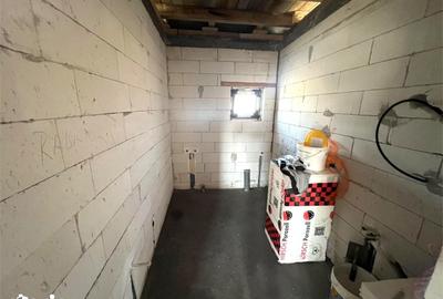 Casă cu 3 camere cu Teren 938 Mp în Viile Satu Mare - 10