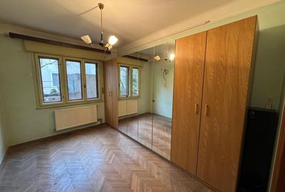 De vanzare AP 3 camere | 121 MP | Garaj | D P | Casin | Domenii - 9