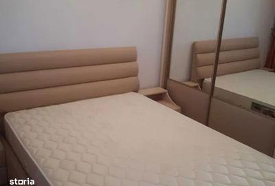 Apartament cu 3 camere decomandat, mobilat în Podul de Fier