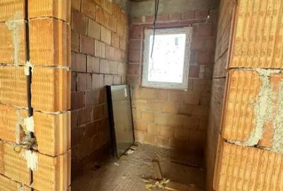 Casă cu 4 camere cu Teren 420 Mp în Săsar - 16