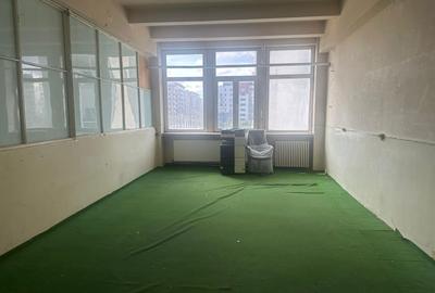 Spațiu comercial, de 36 mp, în Exterior Vest
