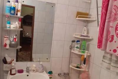 Apartament cu 2 camere decomandat, mobilat în Brâncoveanu