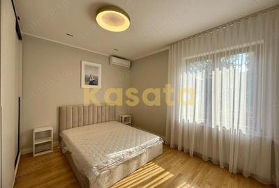Apartament cu 3 camere semidecomandat în Capitale