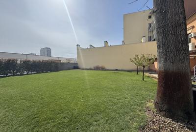 Spațiu comercial, de 75 mp, în Complex Studențesc - 22