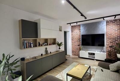 Apartament cu 4 camere decomandat, mobilat în Gorjului