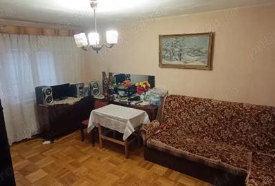 Apartament 3 camere, 2 bai, balcon + boxa Strada Republicii nr. 21 - 7