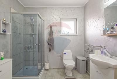 Casă cu 7 camere cu Teren 650 Mp în Bod - 32