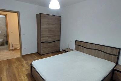 Apartament cu 3 camere decomandat în Tractorul - 8