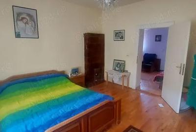Casă cu 6 camere cu Teren 715 Mp în Fratelia - 7