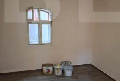 Casă cu 4 camere cu Teren 1000 Mp în Central - 4