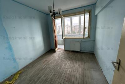Apartament cu 3 camere semidecomandat în Turda