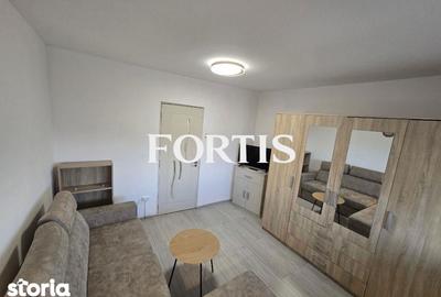 Garsonieră decomandată în Central - 1