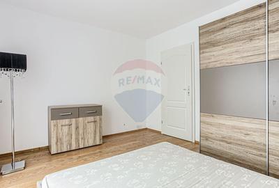 Apartament 3 camere + loc de parcare zona Subcetate - 18