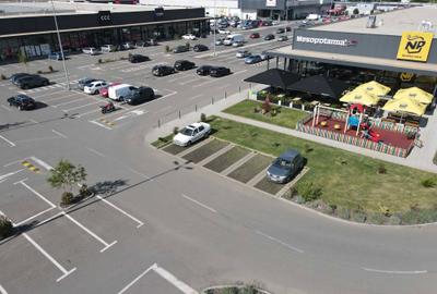 Spațiu comercial, de 31 mp, în Central - 4