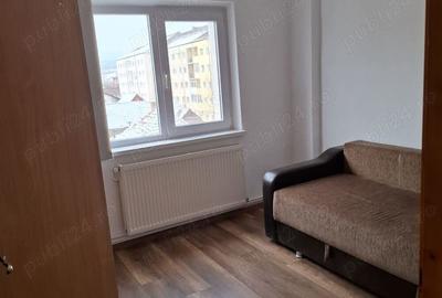 Inchiriez apartament 3 camere Cisnadie - 3
