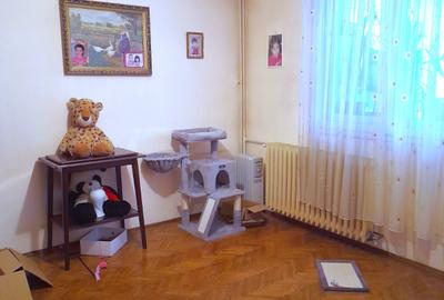 Apartament cu 4 camere decomandat, mobilat în Drumul Taberei - 2