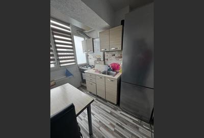 Apartament de vânzare - 2 camere + loc de parcare - 8