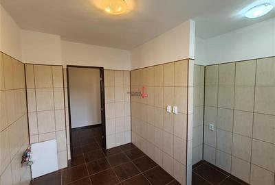 Apartament cu 3 camere decomandat în Ozana - 7