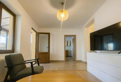 Casă cu 5 camere cu Canalizare în Central - 13