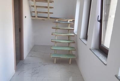 Casa cu etaj la 2 min de Piata Mare - 10