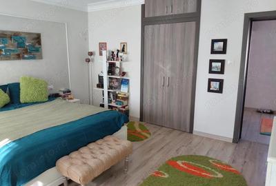 Casă cu Teren 179 Mp în Central - 1