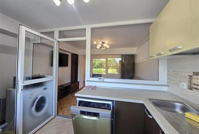 Apartament cu 2 camere semidecomandat, mobilat în 9 Mai - 7