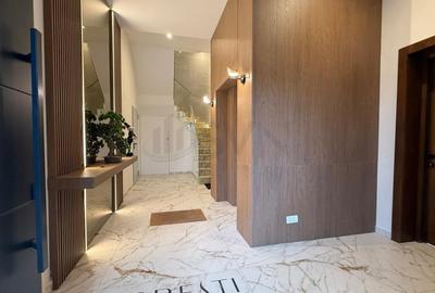 Apartament cu 3 camere decomandat, mobilat în Central - 3