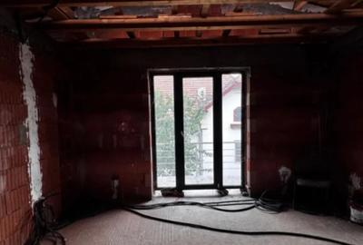 Casă cu 7 camere cu Teren 301 Mp în George Enescu - 7