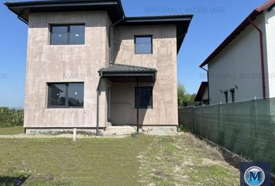 Casă cu 4 camere în Strejnicu