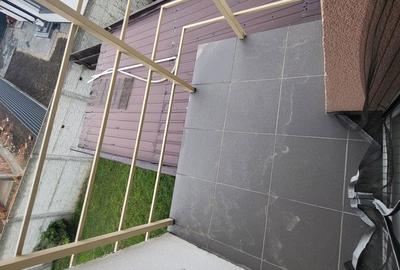 Casă cu 4 camere cu Teren 100 Mp în Central - 9