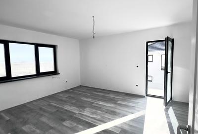 Casă cu 4 camere cu Teren 300 Mp în Central - 5