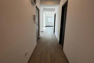 Apartament cu 3 camere decomandat în Central - 3
