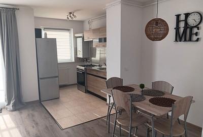 Apartament cu 2 camere semidecomandat în Tractorul - 8