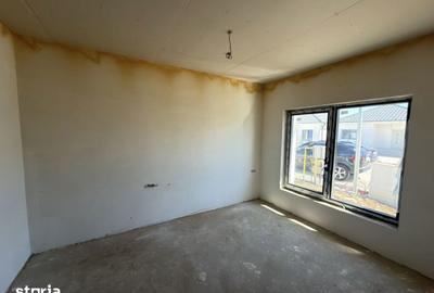 Casă cu 4 camere cu Teren 420 Mp în Bercu Roșu - 2