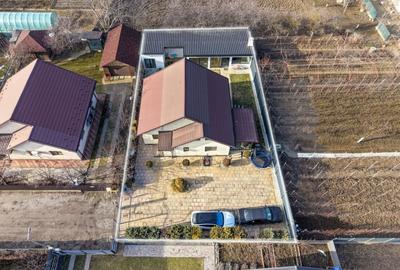 Casă individuală cu 6 camere cu Teren 564 Mp în Hemeiuș - 2