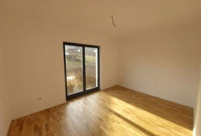 Casă cu 3 camere în Livezeni - 5