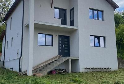 Casă cu 4 camere în Petrișor - 8