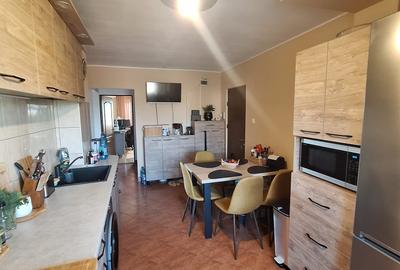 Apartament cu 3 camere decomandat în Timocului-Șaguna - 1
