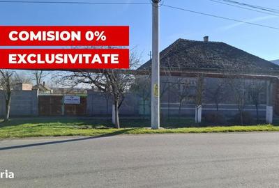 Casă cu 3 camere cu Teren 3600 Mp în Central - 3