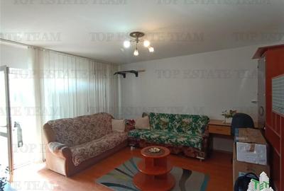 Super apartament decomandat cu 2 camere si balcon in sect. 6, in zona Dr. Sarii - 2