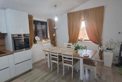 Casă cu 5 camere cu Teren 348 Mp în Giroc