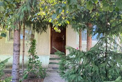 Vand casa cu gradina sat Podeni, Com Corlateni, jud. Botosani