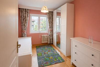 Apartament cu 3 camere semidecomandat în Teiul Doamnei - 1