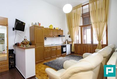 Apartament cu 2 camere decomandat, mobilat în Ultracentral