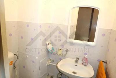 Apartament cu 3 camere decomandat în Girocului - 3