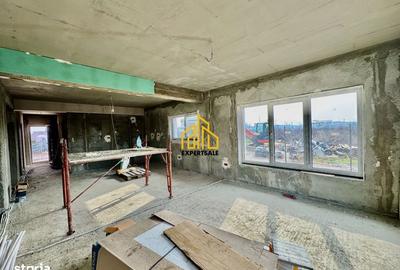 Casă cu 4 camere în Domnești